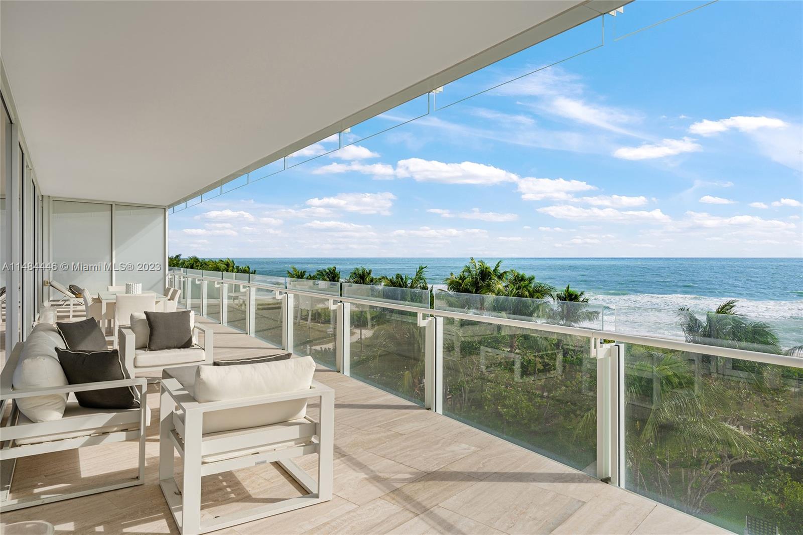 FOUR SEASONS SURF CLUB - Residential