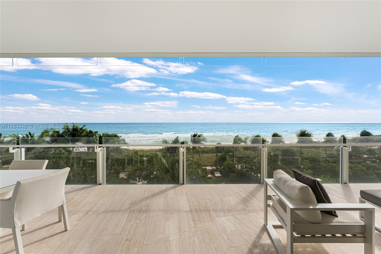 FOUR SEASONS SURF CLUB - Residential