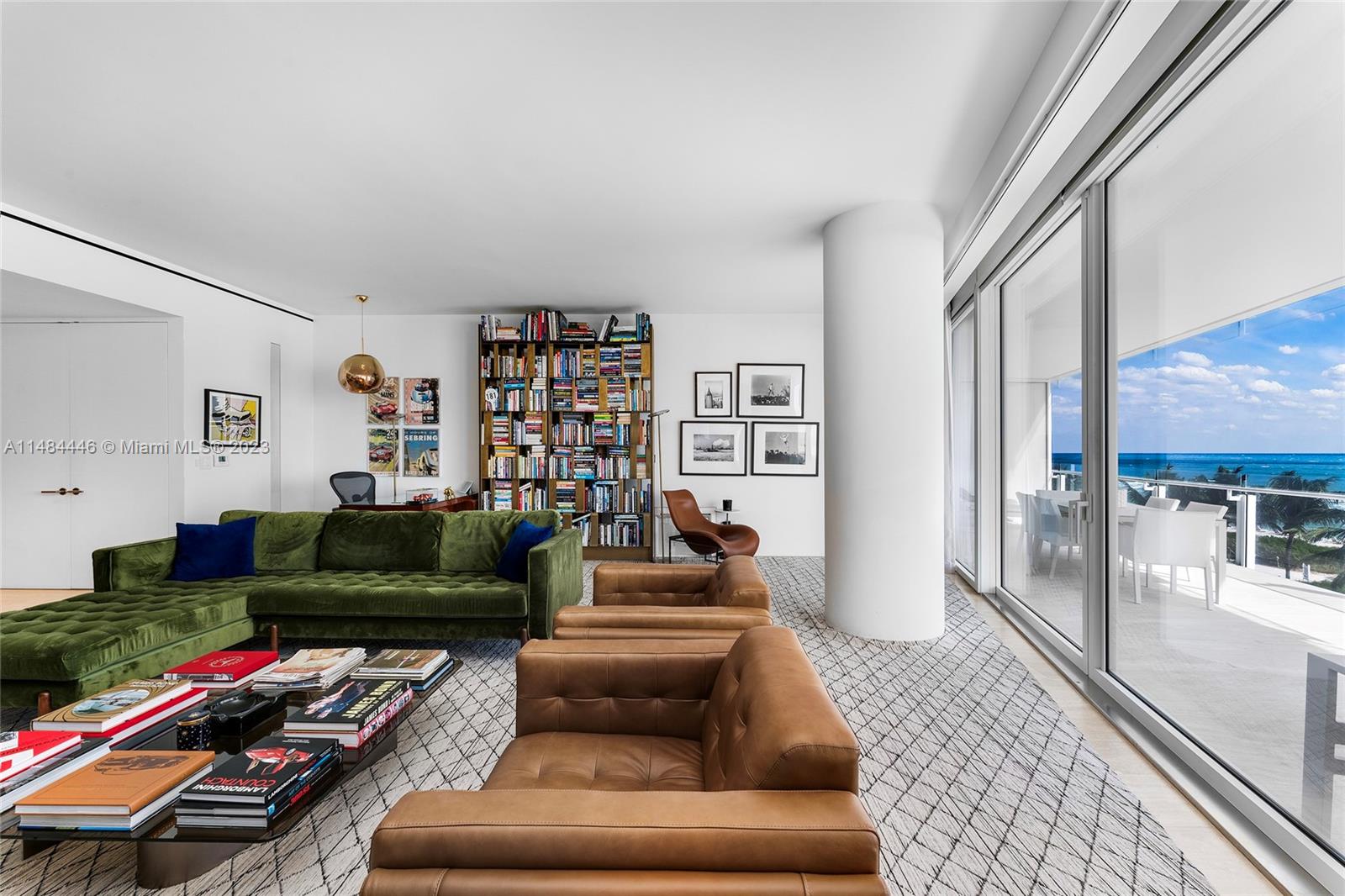 FOUR SEASONS SURF CLUB - Residential