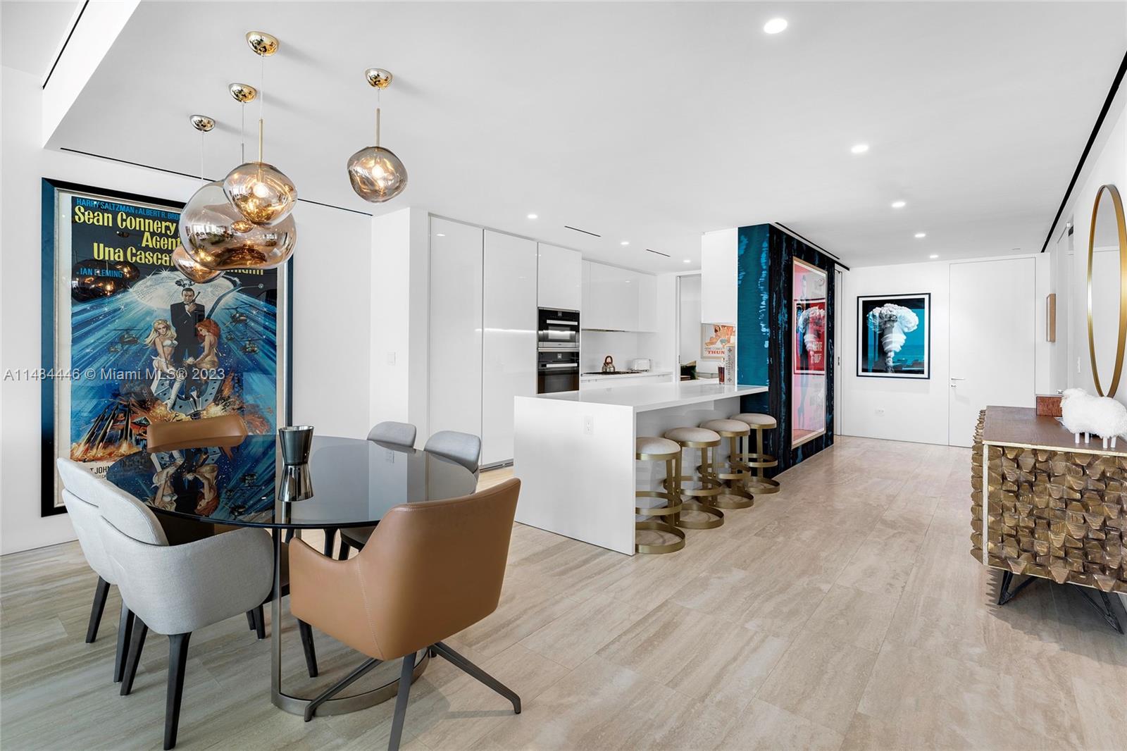 FOUR SEASONS SURF CLUB - Residential