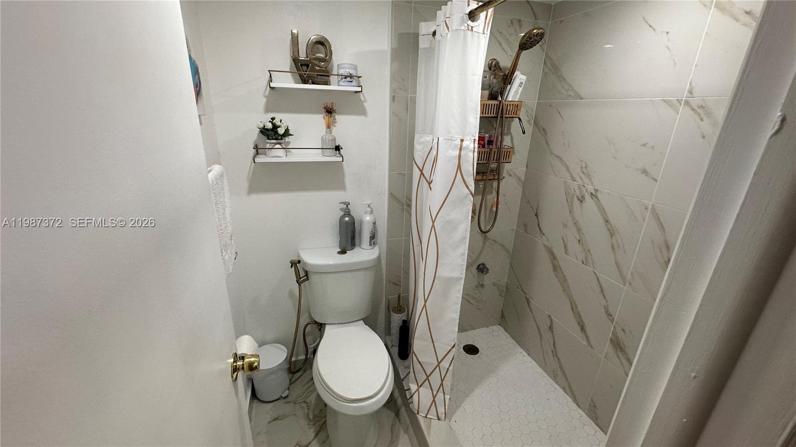 CYPRESS CLUB OF KENDALE C - Residential