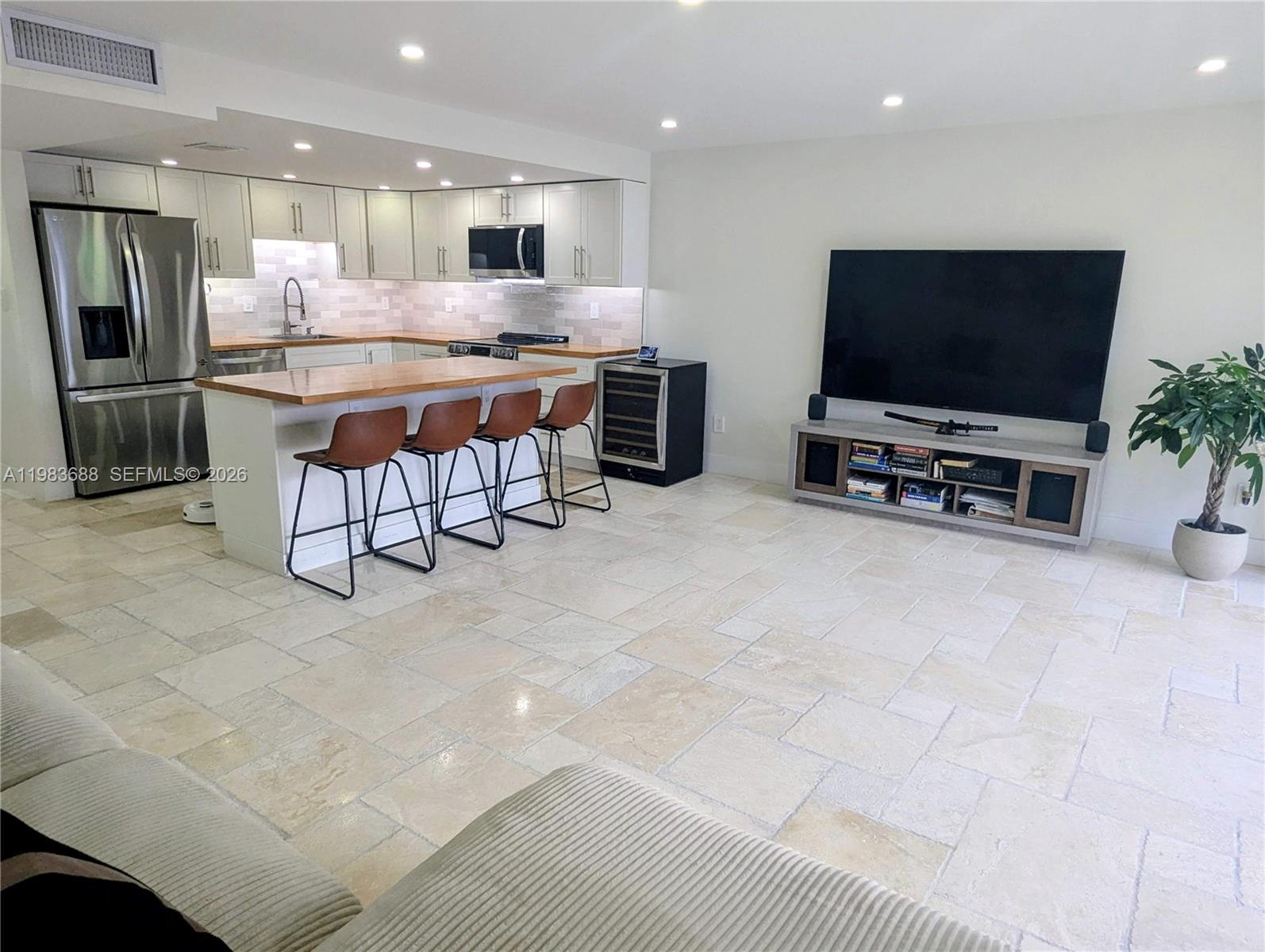 BEACH CLUB VILLAS CONDO I - Residential