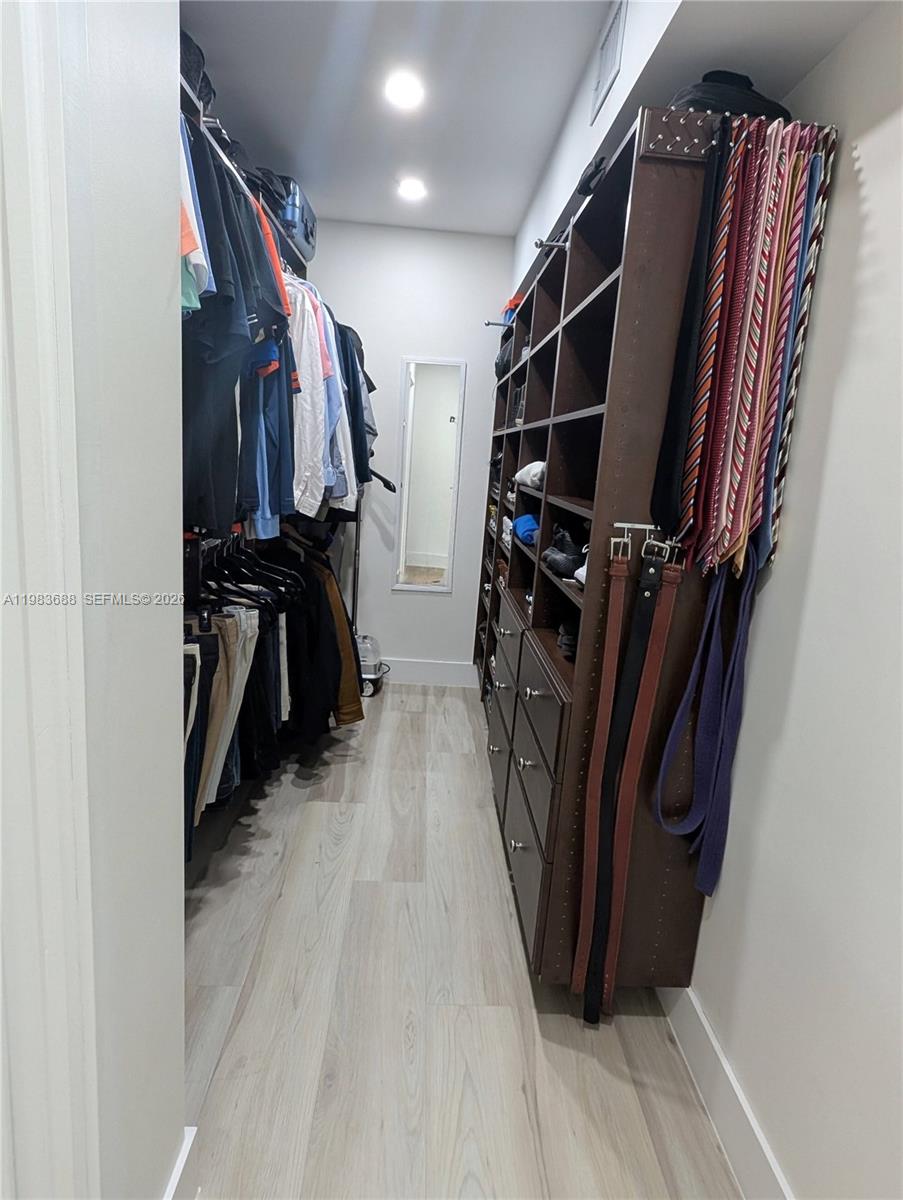 BEACH CLUB VILLAS CONDO I - Residential