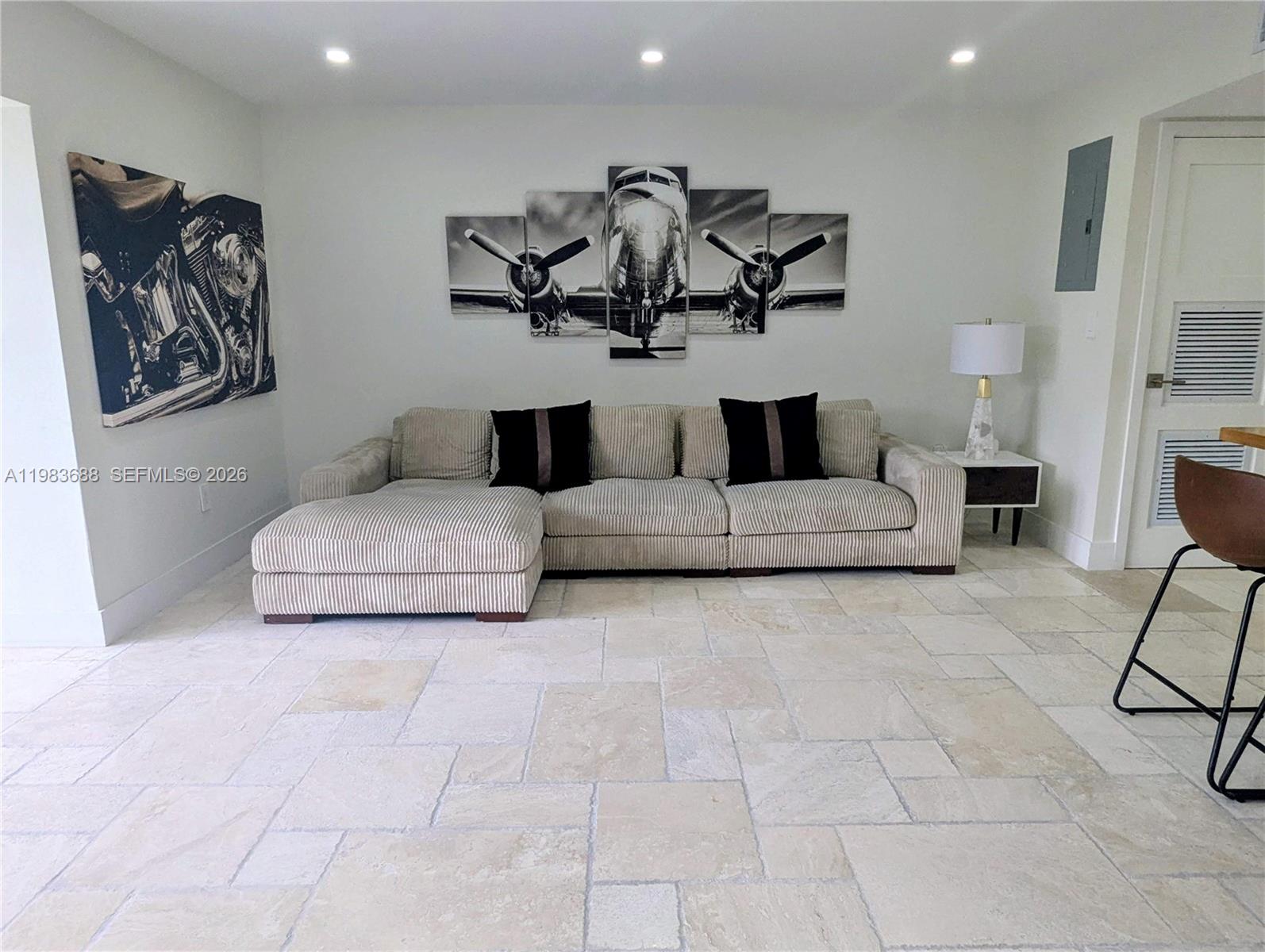 BEACH CLUB VILLAS CONDO I - Residential