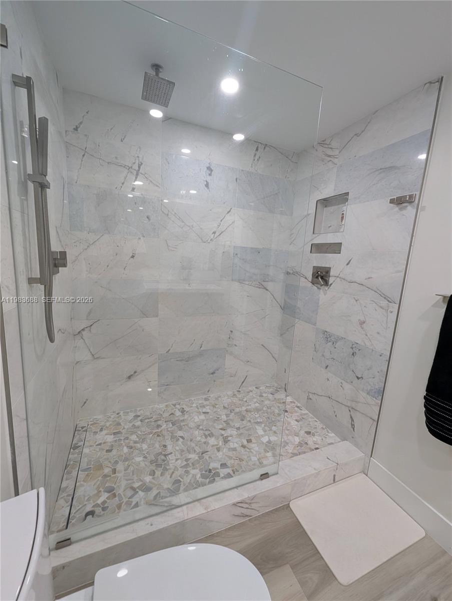 BEACH CLUB VILLAS CONDO I - Residential