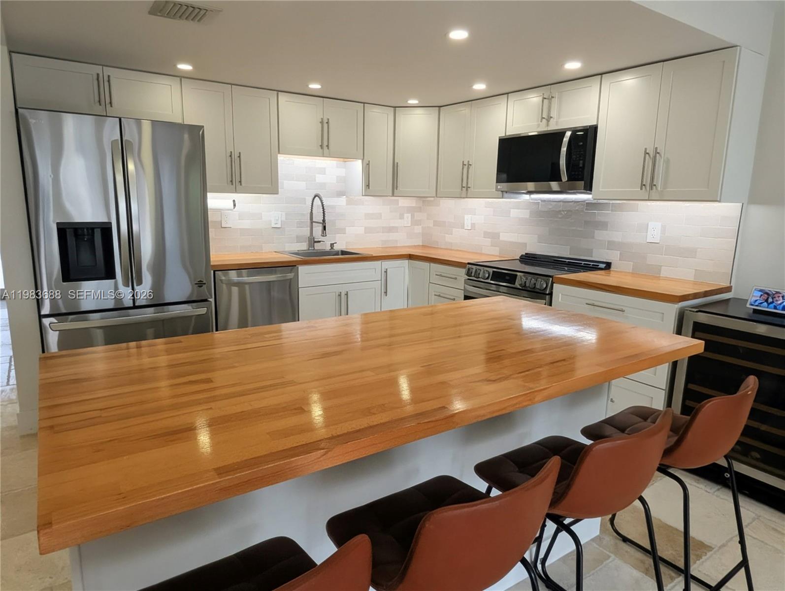 BEACH CLUB VILLAS CONDO I - Residential