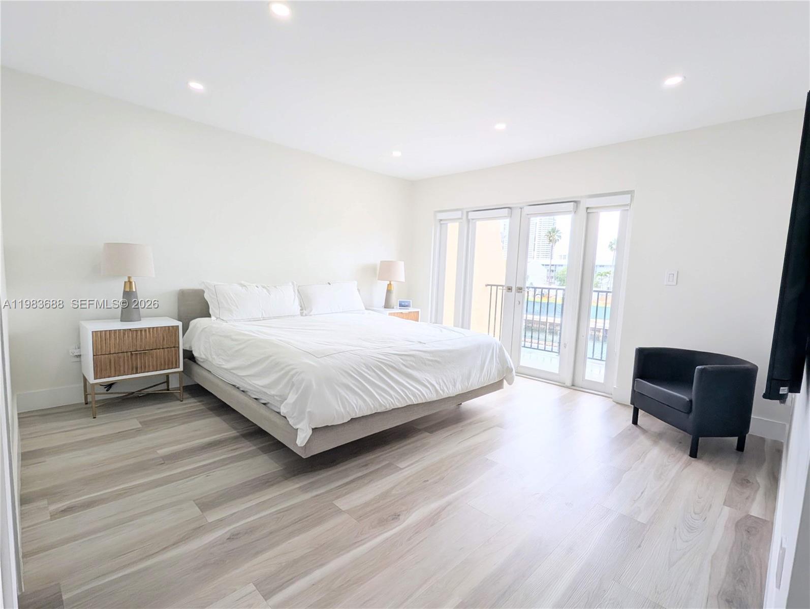 BEACH CLUB VILLAS CONDO I - Residential