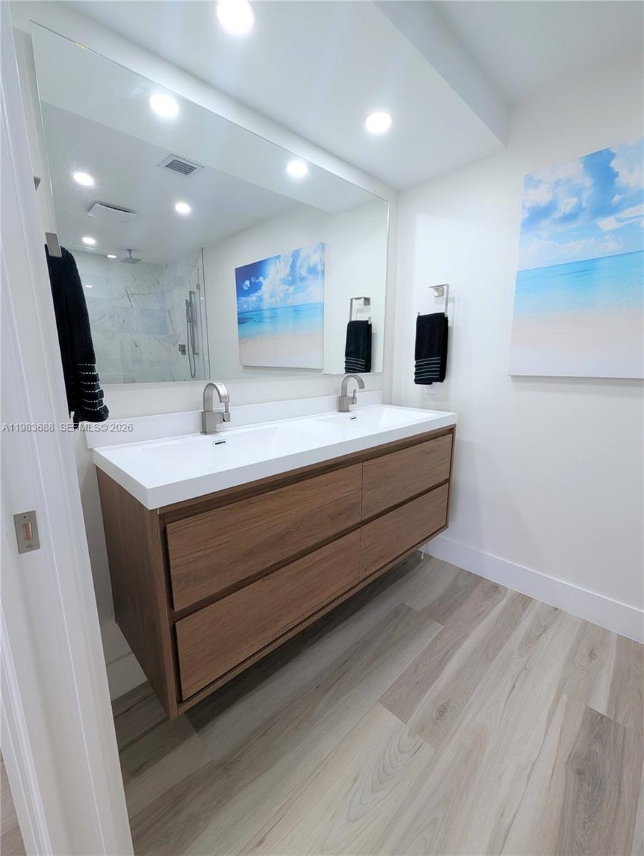 BEACH CLUB VILLAS CONDO I - Residential