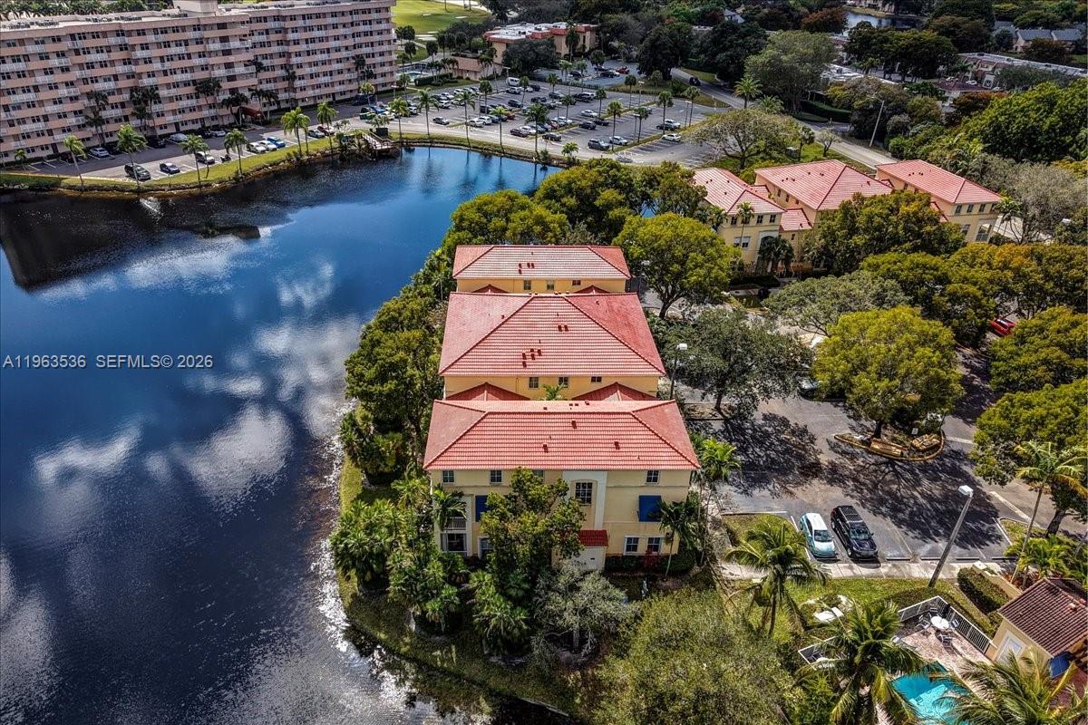 COURTYARDS AT JACARANDA C - Residential