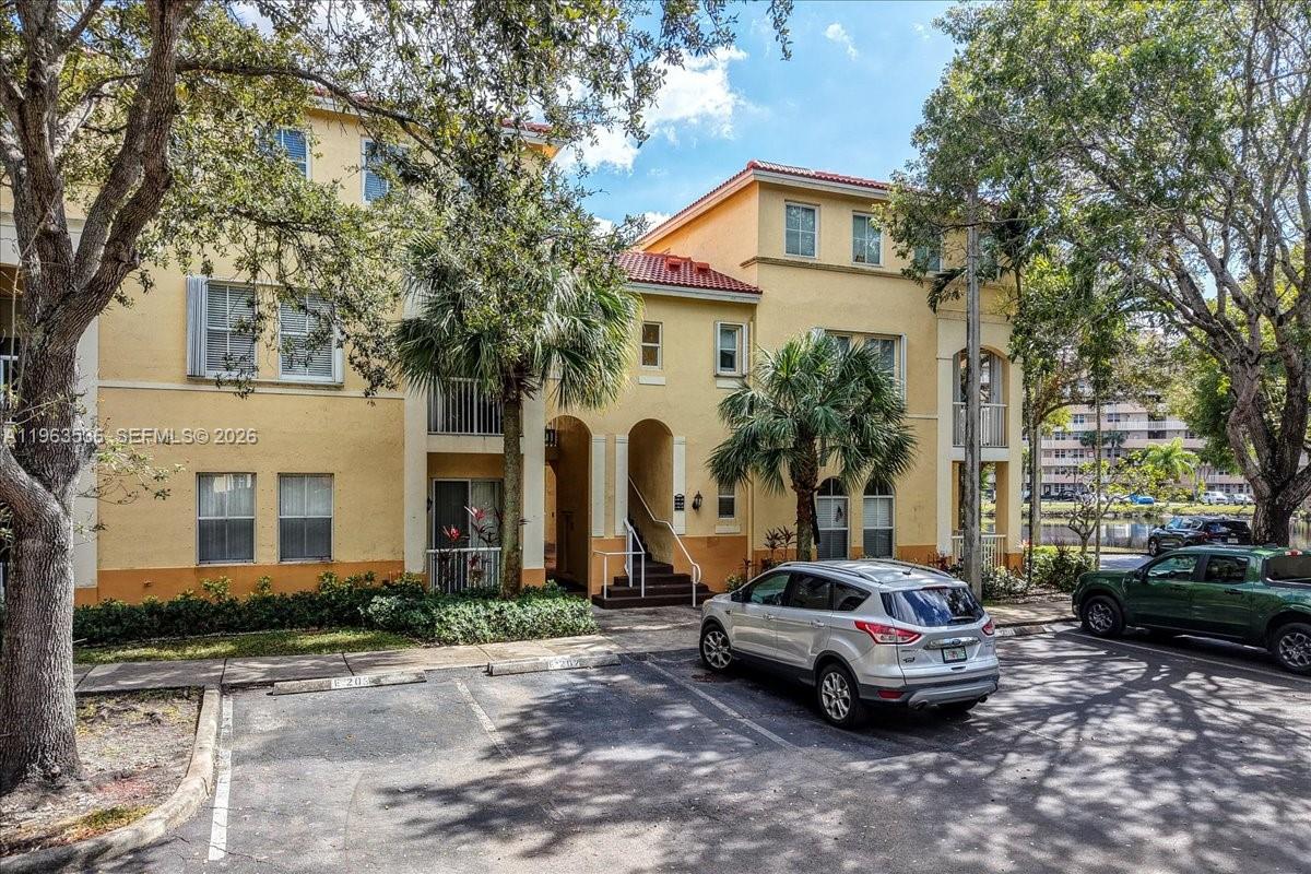 COURTYARDS AT JACARANDA C - Residential