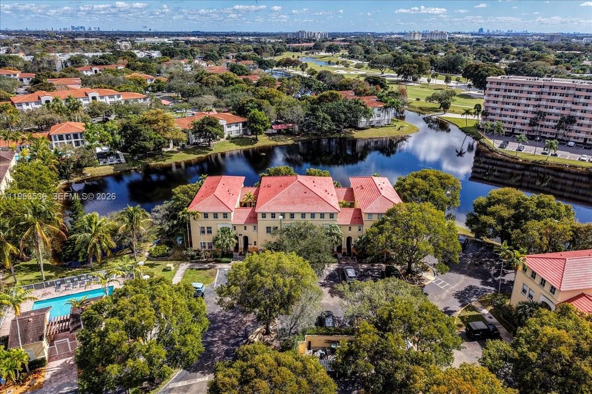 COURTYARDS AT JACARANDA C - Residential