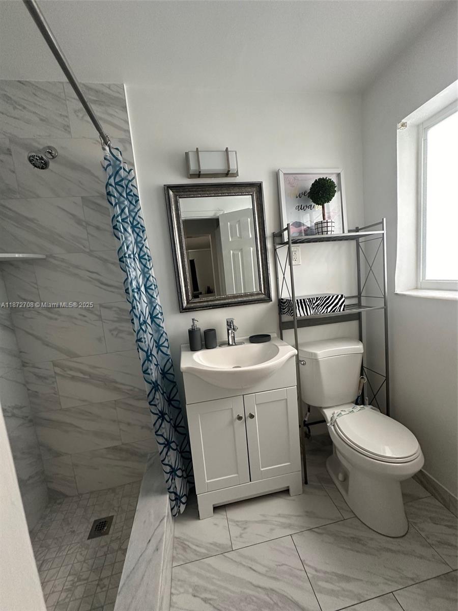 HALLANDALE PARK - Residential Income