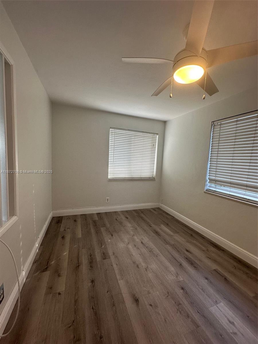 HALLANDALE PARK - Residential Income