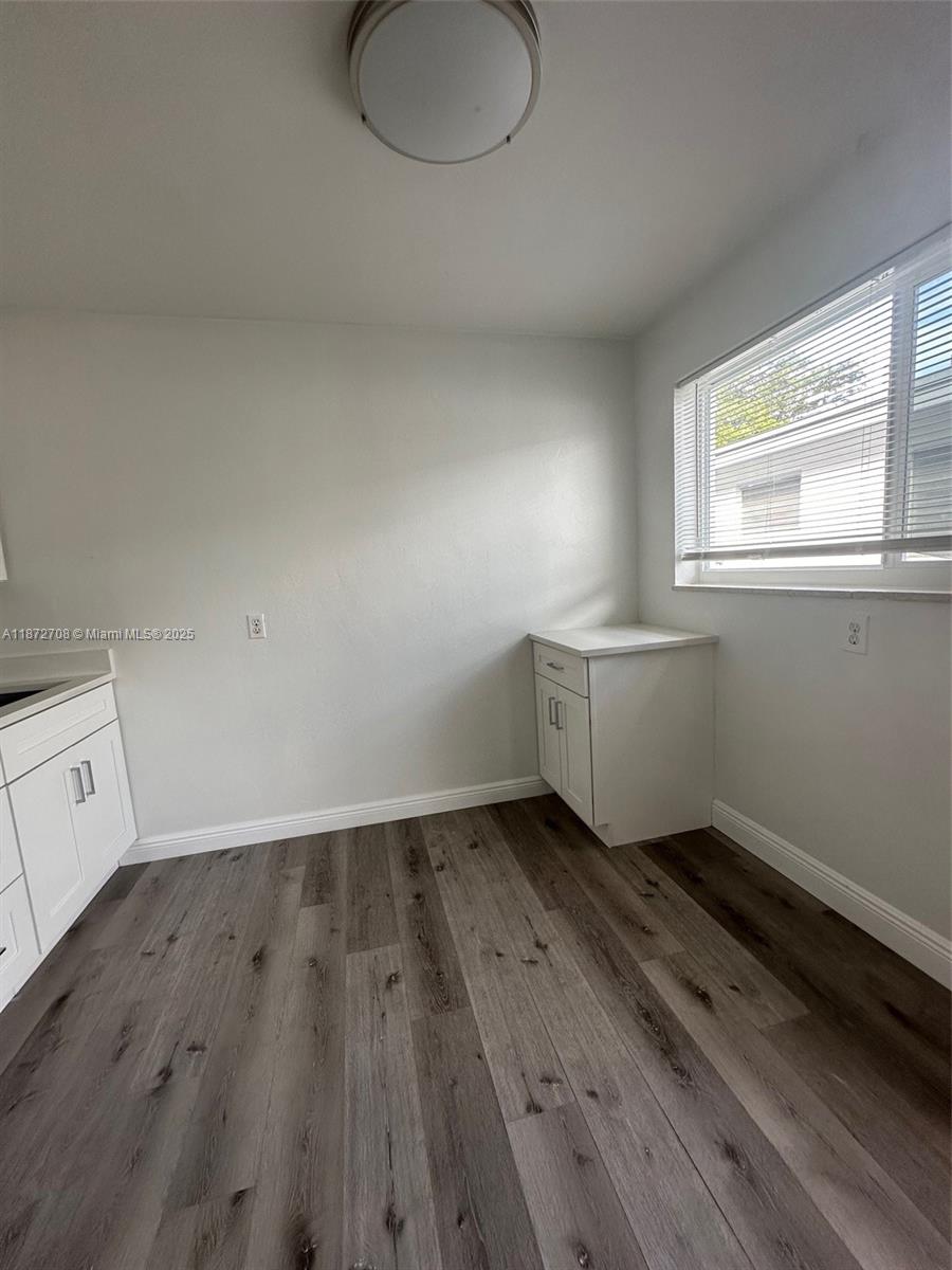 HALLANDALE PARK - Residential Income