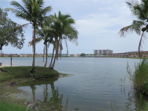 1400 NE 191st St 308 Miami FL 33179