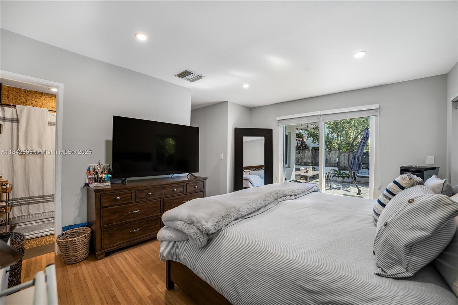 SHORECREST - Residential