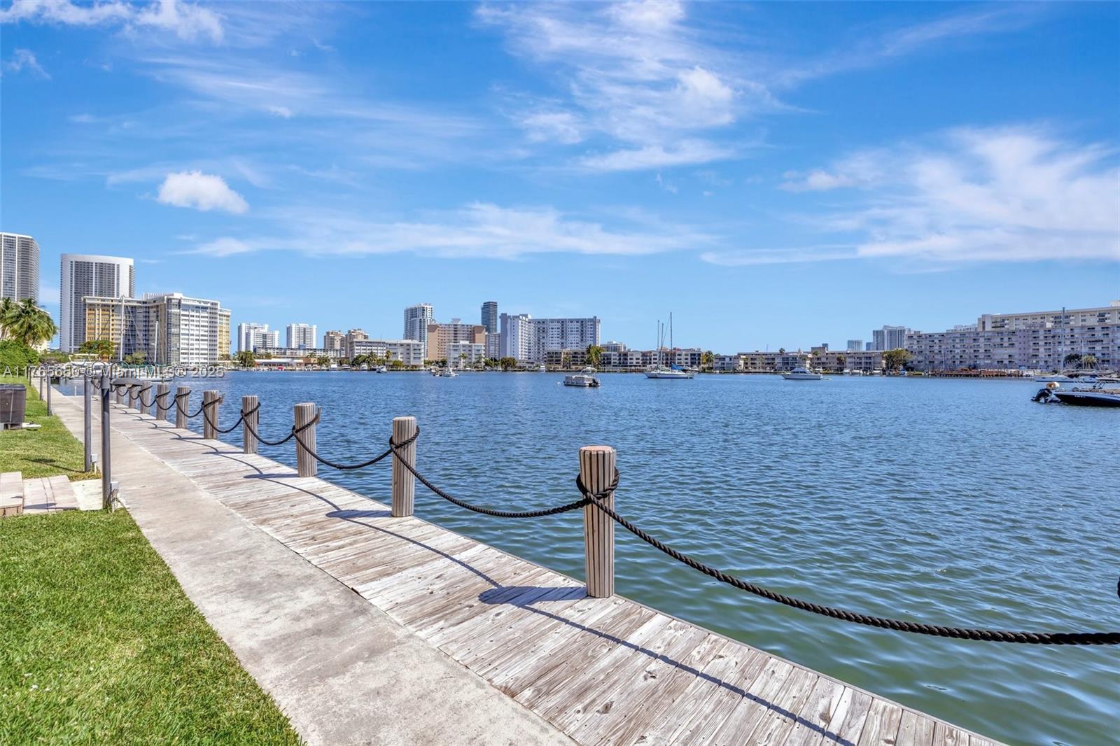 YACHT HARBOR APARTMENTS C - Residential