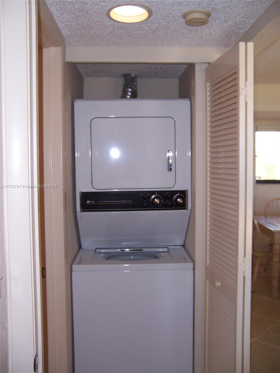 OCEAN TRAIL CONDO IV - Residential Lease