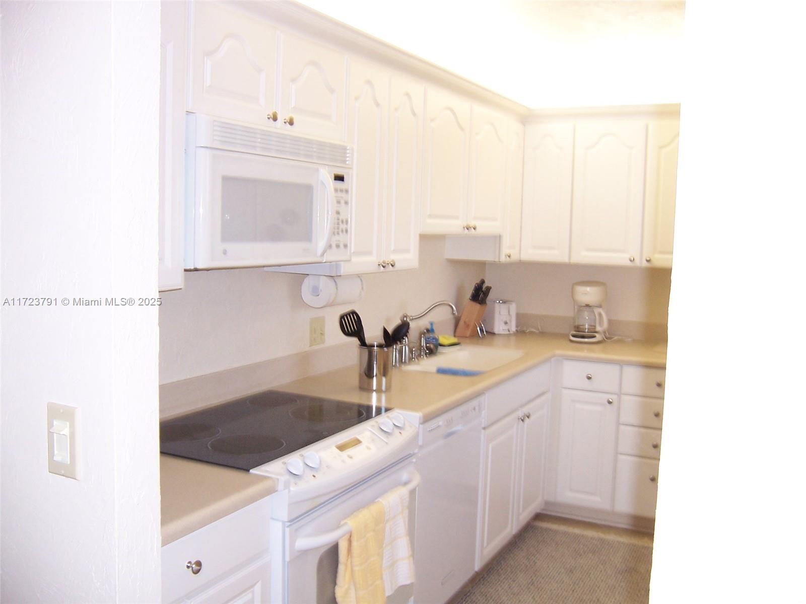 OCEAN TRAIL CONDO IV - Residential Lease