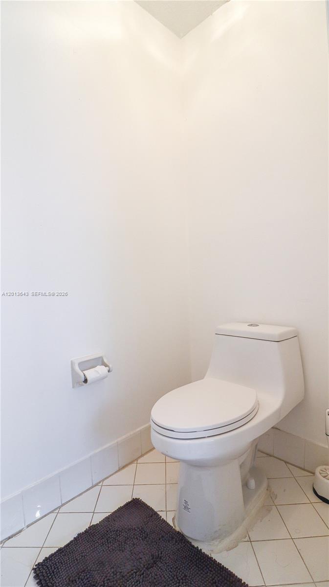 DORAL NORTHEAST TOWNHOMES - Residential Lease