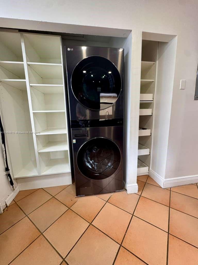 POINCIANA POINTE PHASE 1 - Residential Lease