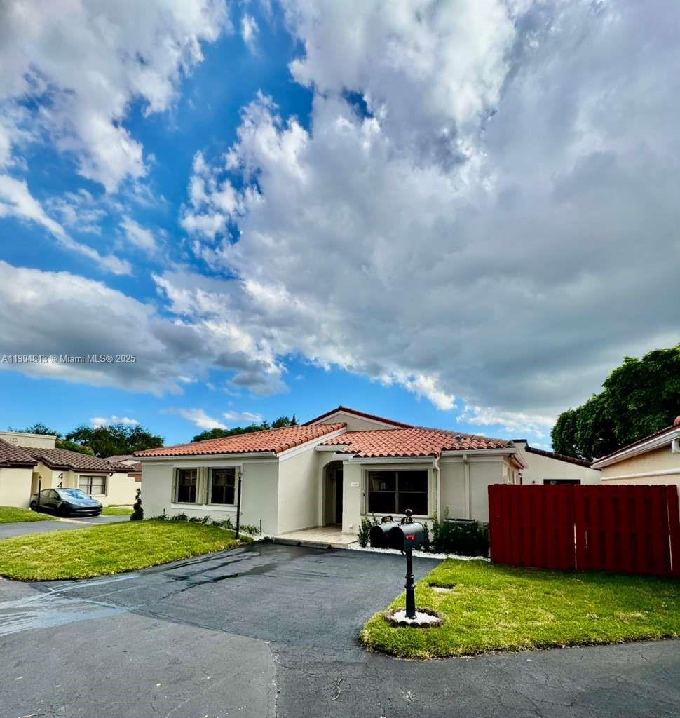 POINCIANA POINTE PHASE 1 - Residential Lease