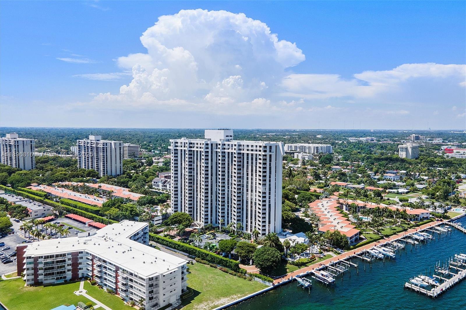 THE TOWERS OF QUAYSIDE CO - Residential