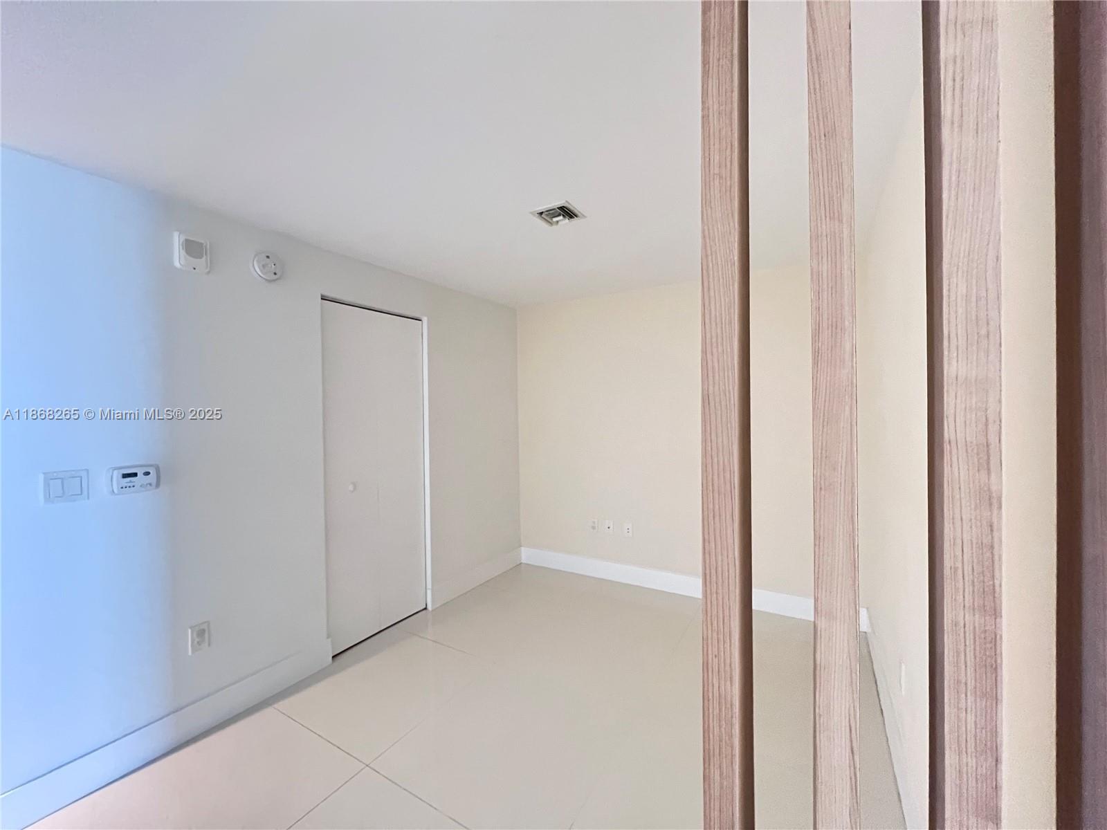 16385 Biscayne Blvd 2103