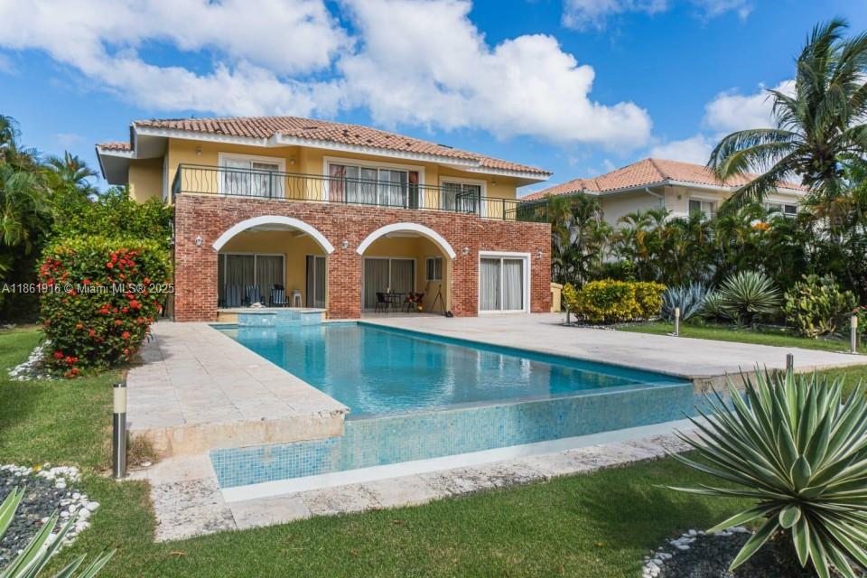 Cocotal Golf and Country C - Residential