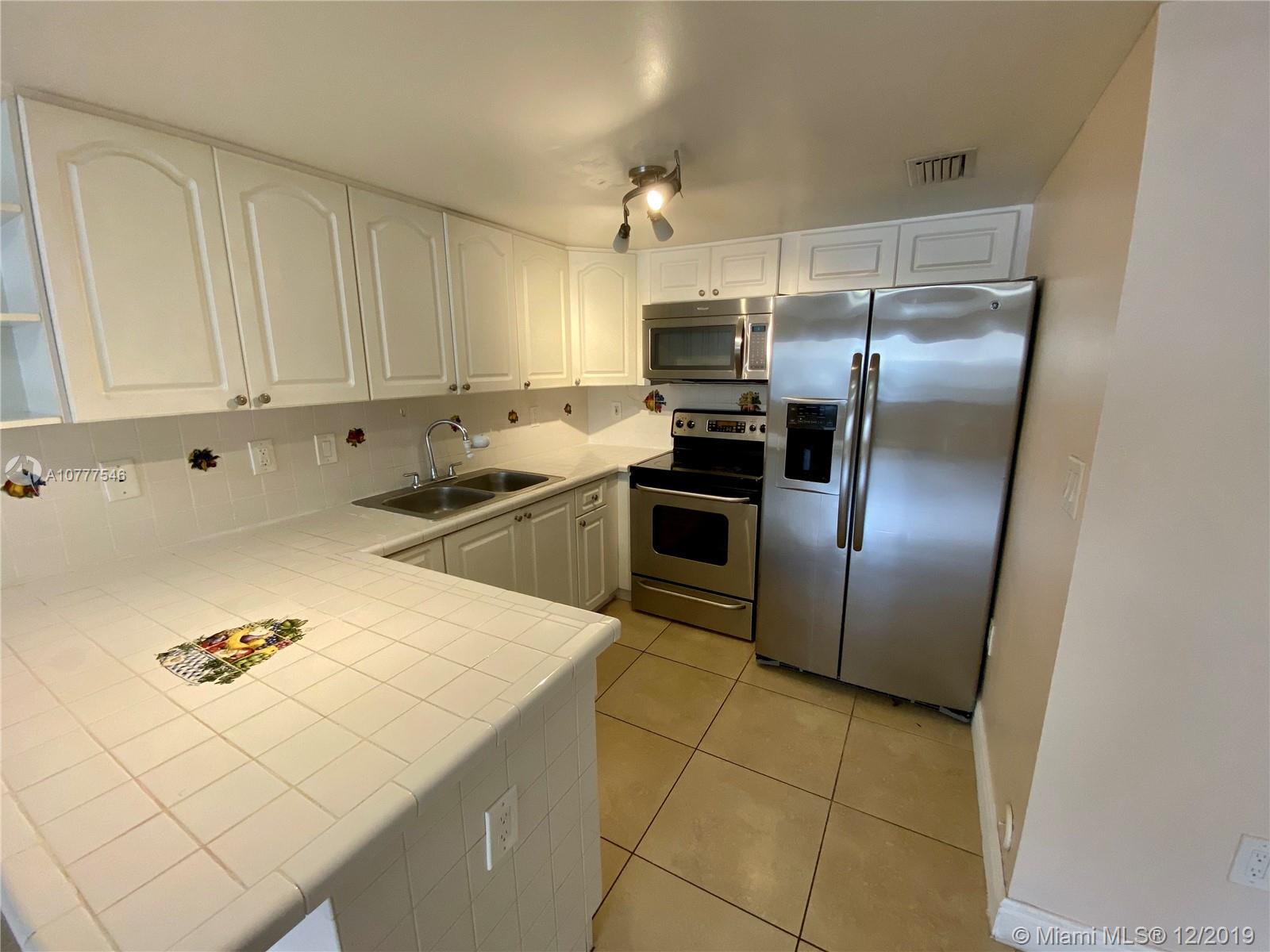 CHATEAUBLEAU VILLAS AT MI - Residential Lease