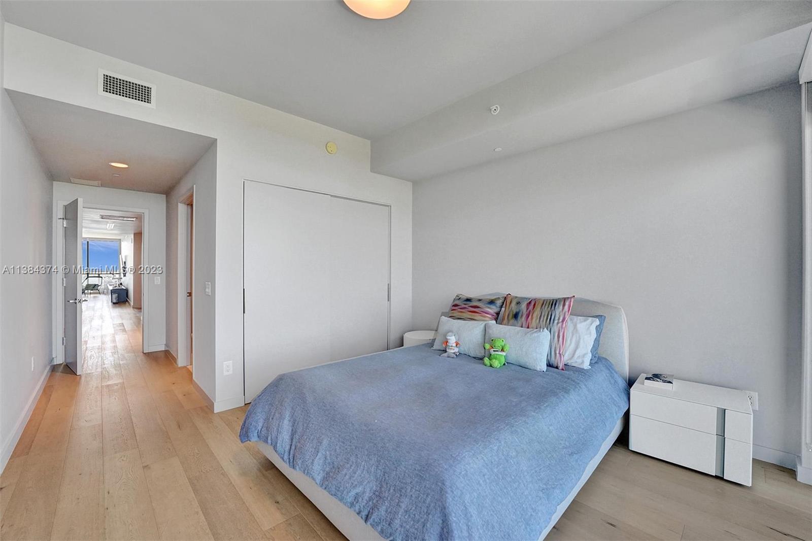 OCEANA KEY BISCAYNE CONDO - Residential