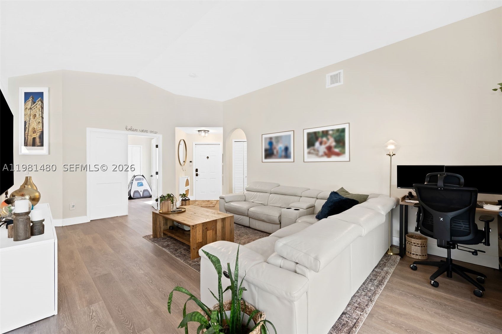 334 SW 194th Ave