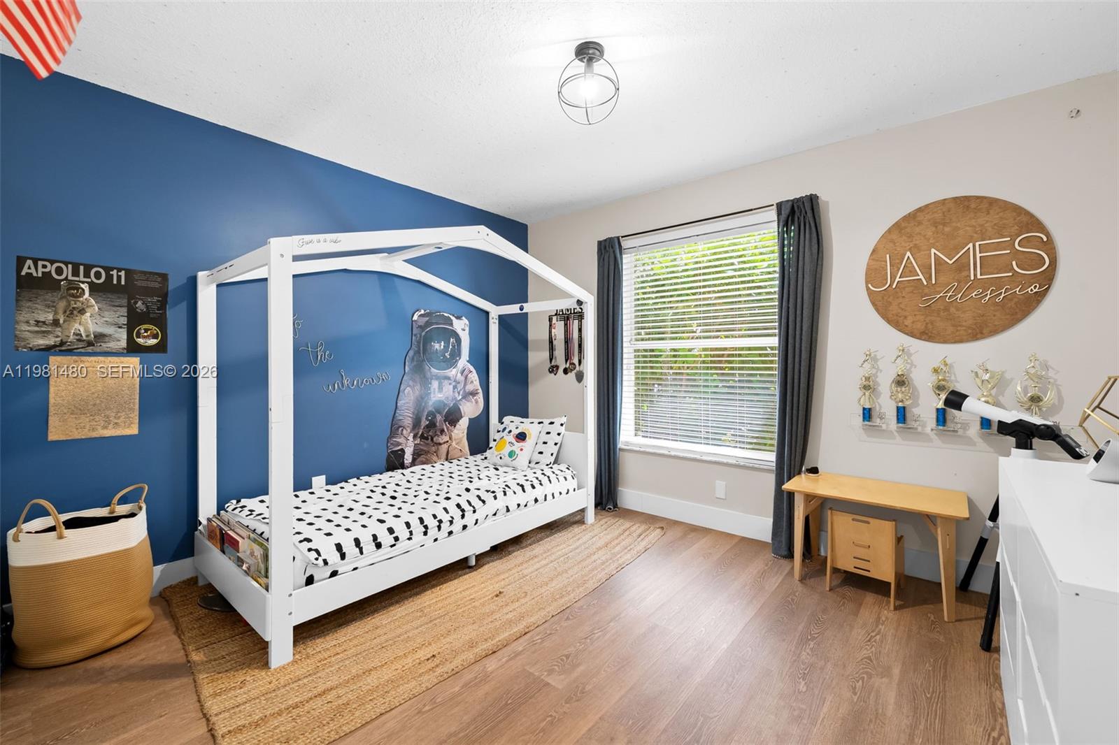 TWIN ACRES - Residential