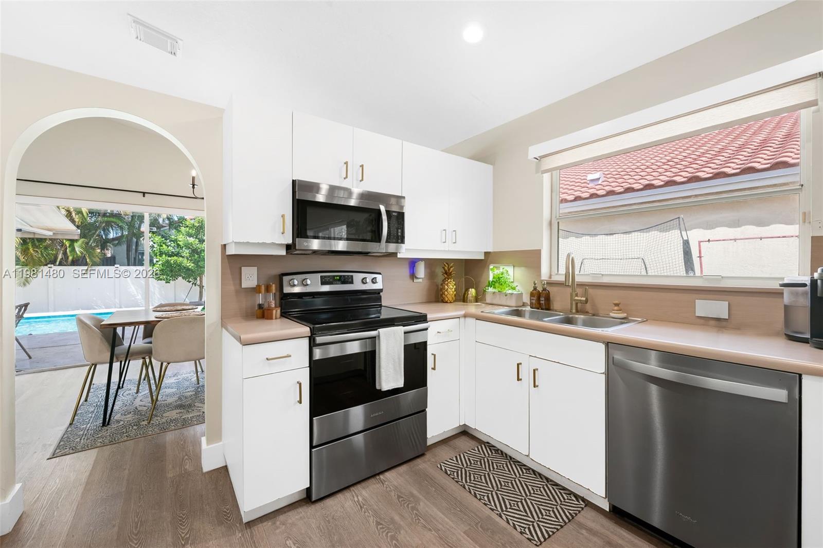 TWIN ACRES - Residential