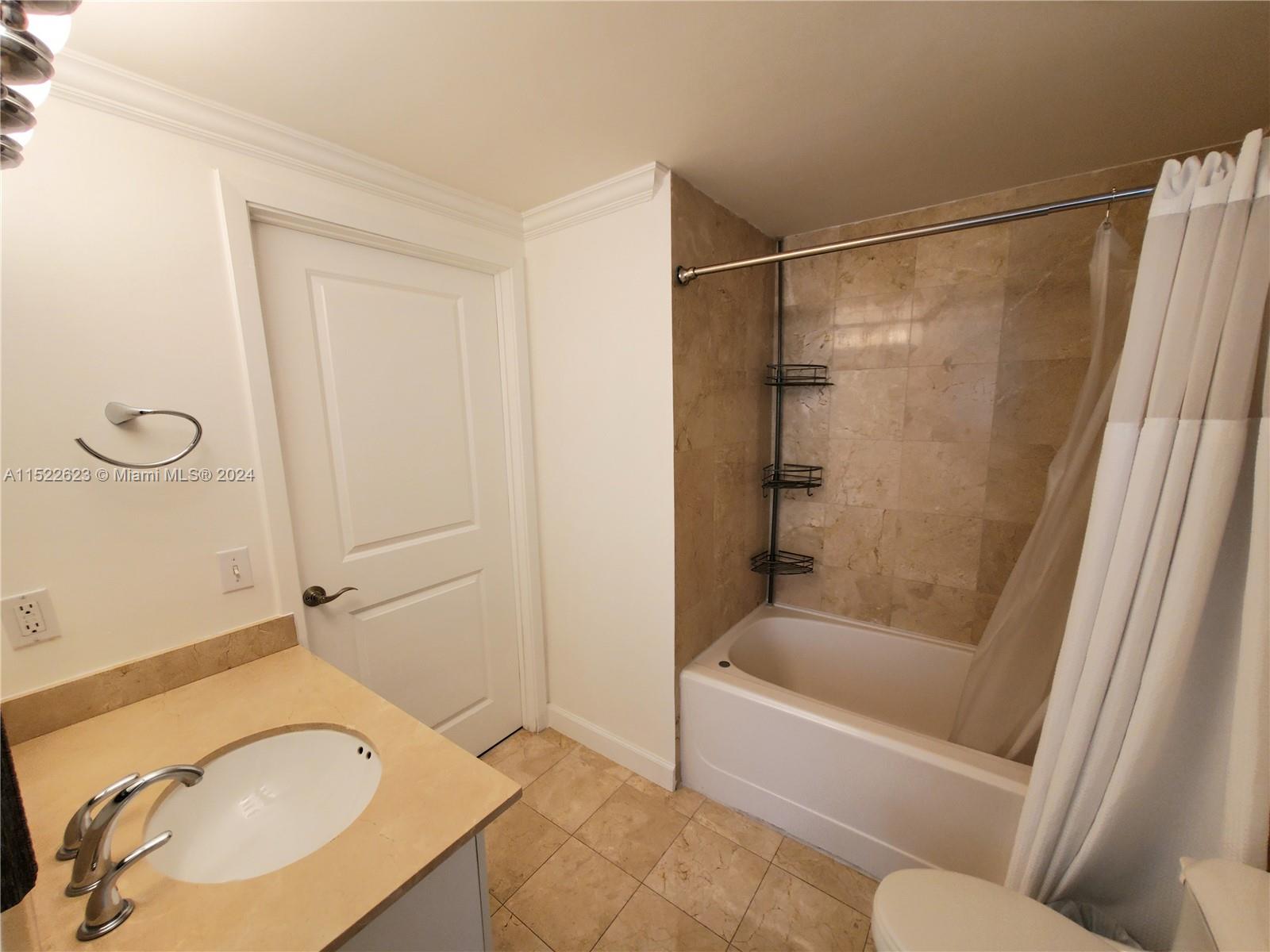 THE SAIL CONDO - Residential Lease