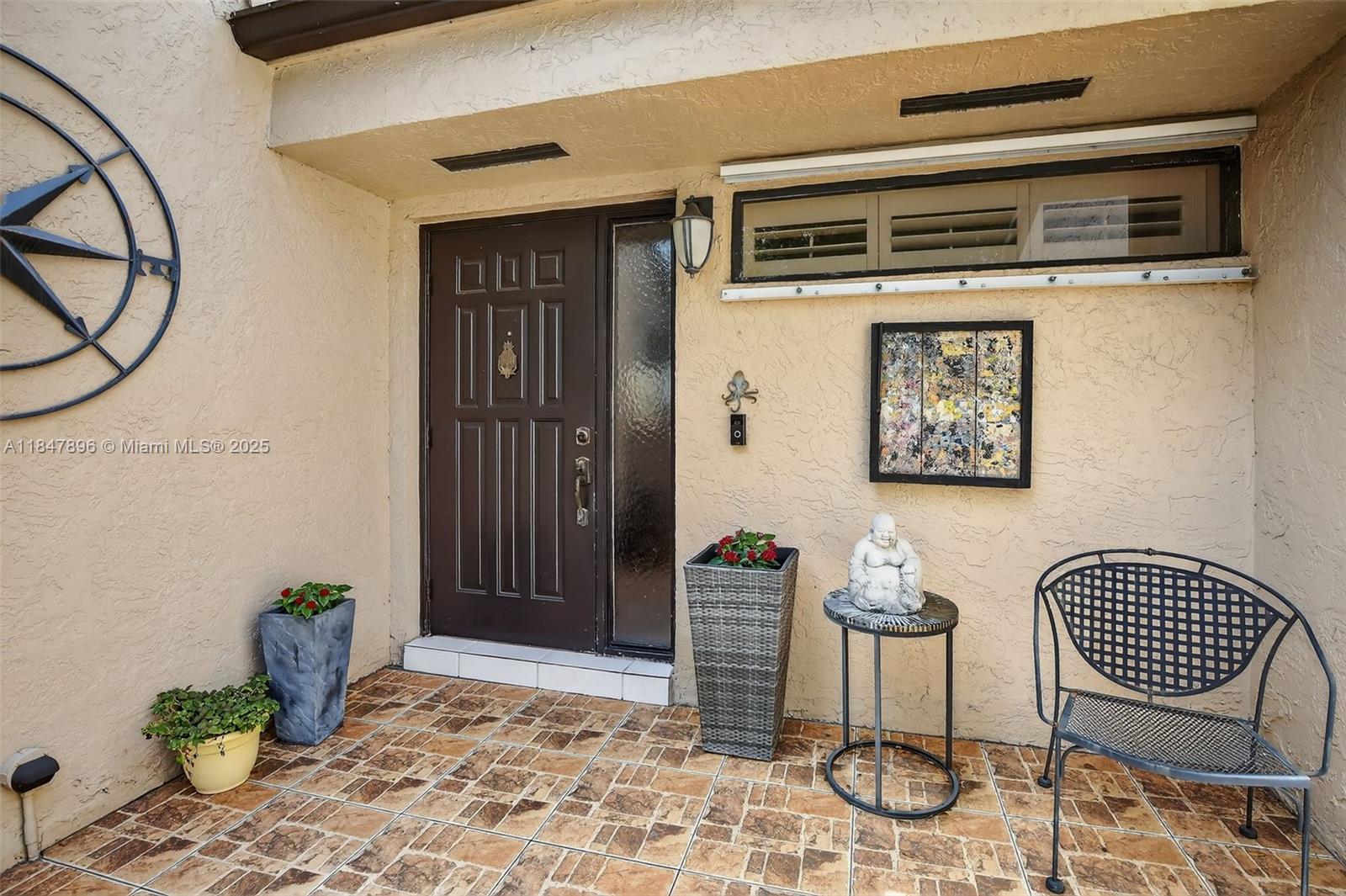 9404 N Chelsea Dr N, Plantation, FL, 33324/$442,000 2 9404 N Chelsea Dr N