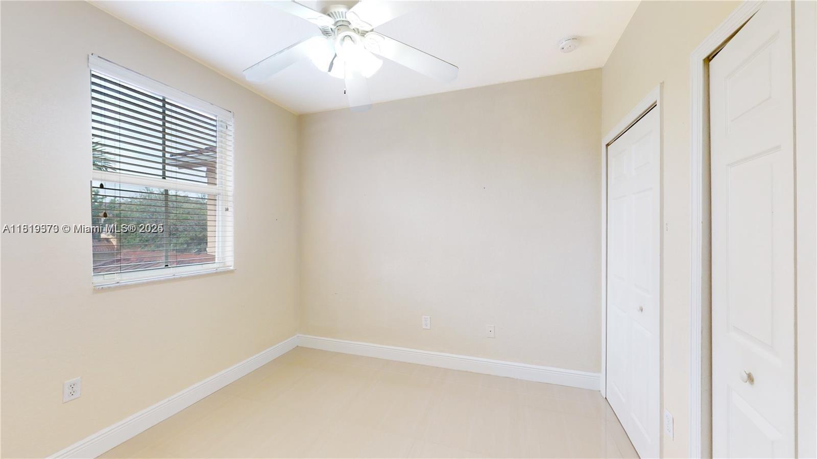 KENDALL BREEZE SOUTH - Residential