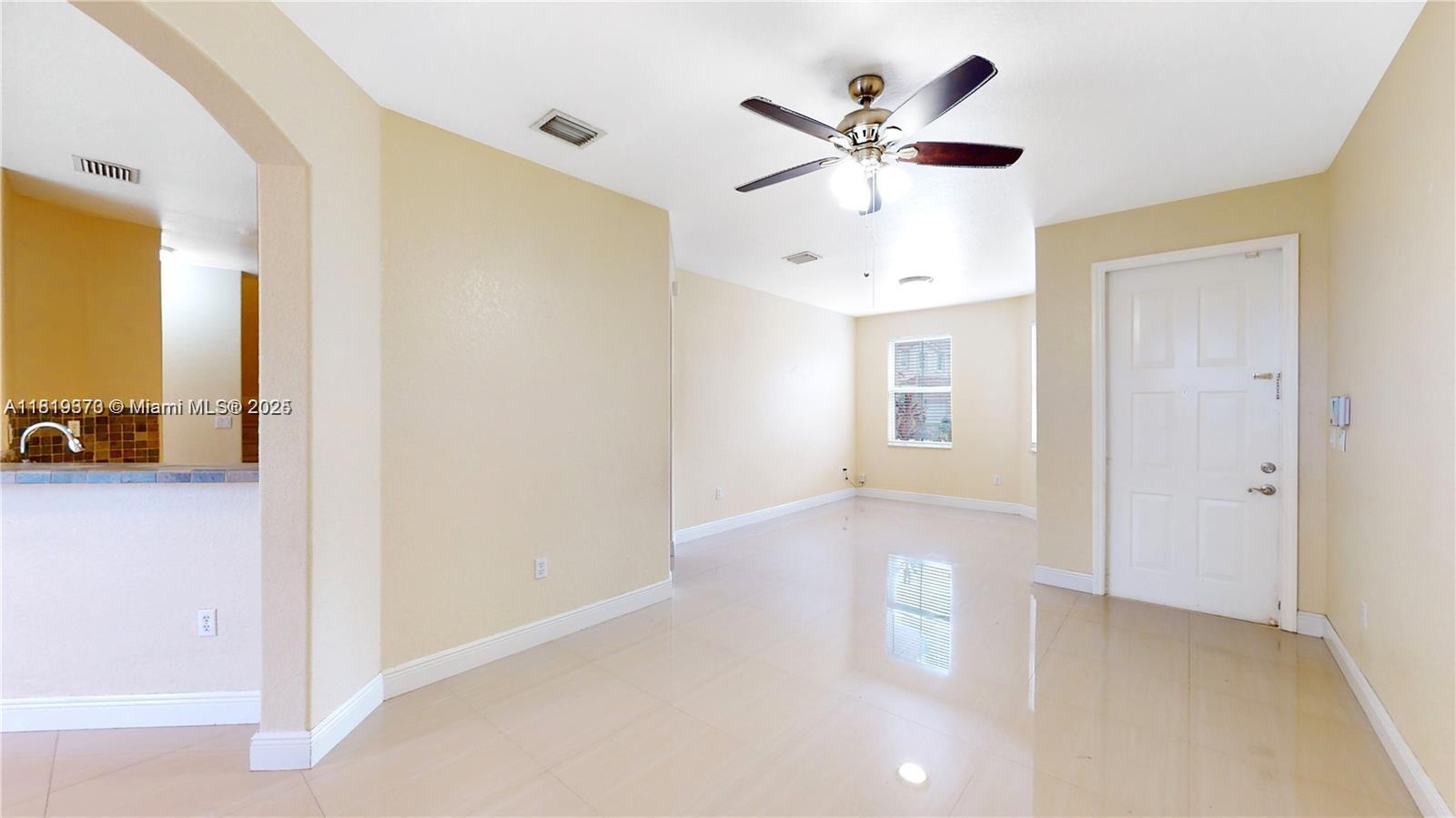 KENDALL BREEZE SOUTH - Residential