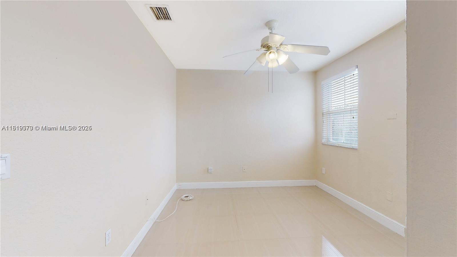 KENDALL BREEZE SOUTH - Residential