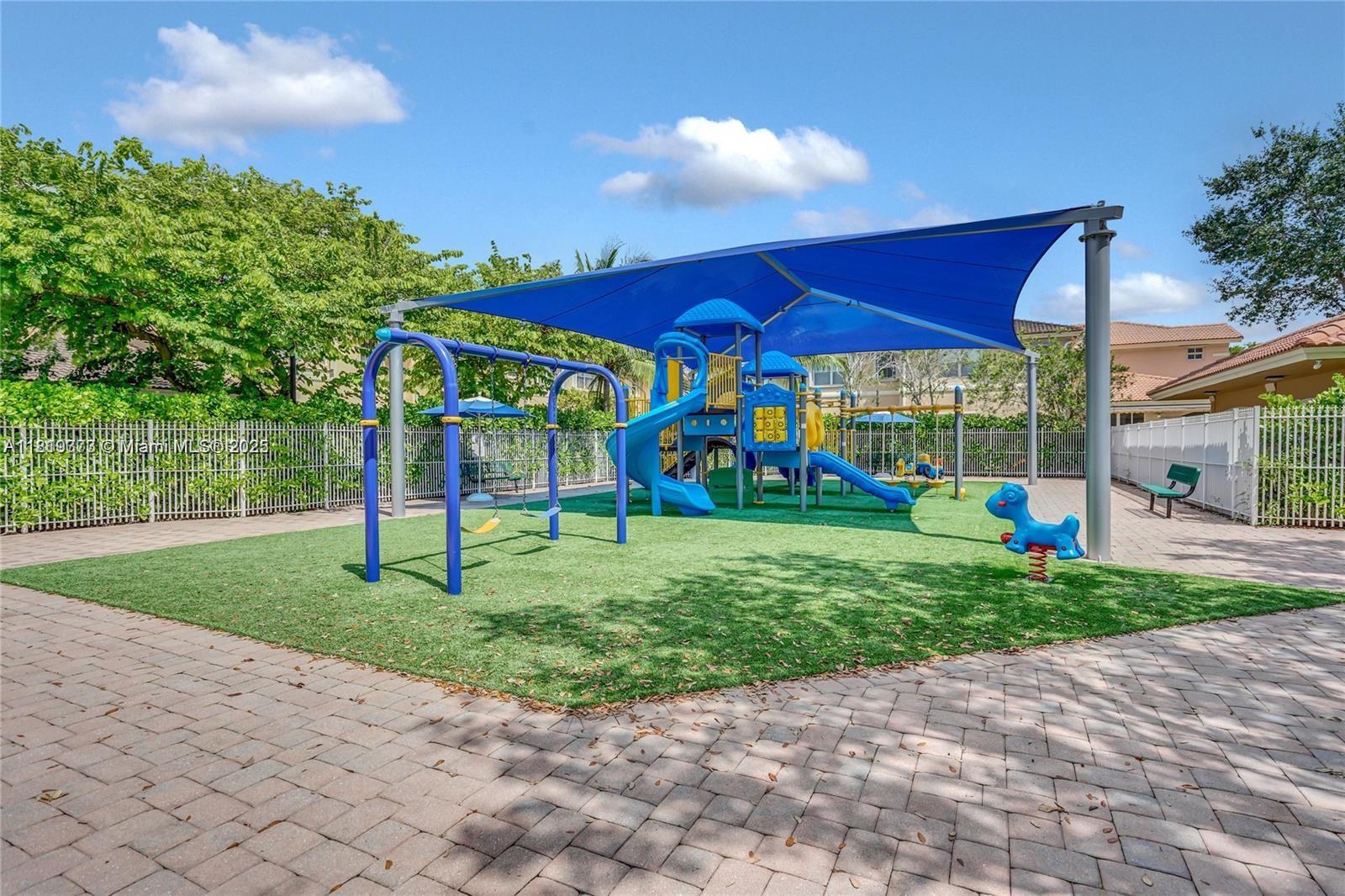 KENDALL BREEZE SOUTH - Residential