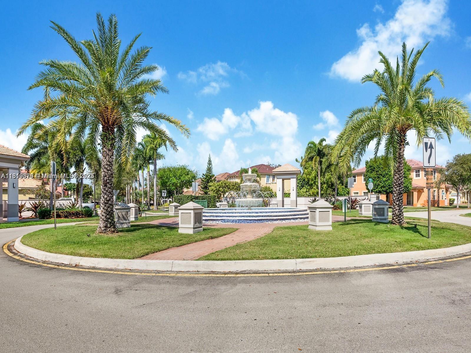 KENDALL BREEZE SOUTH - Residential