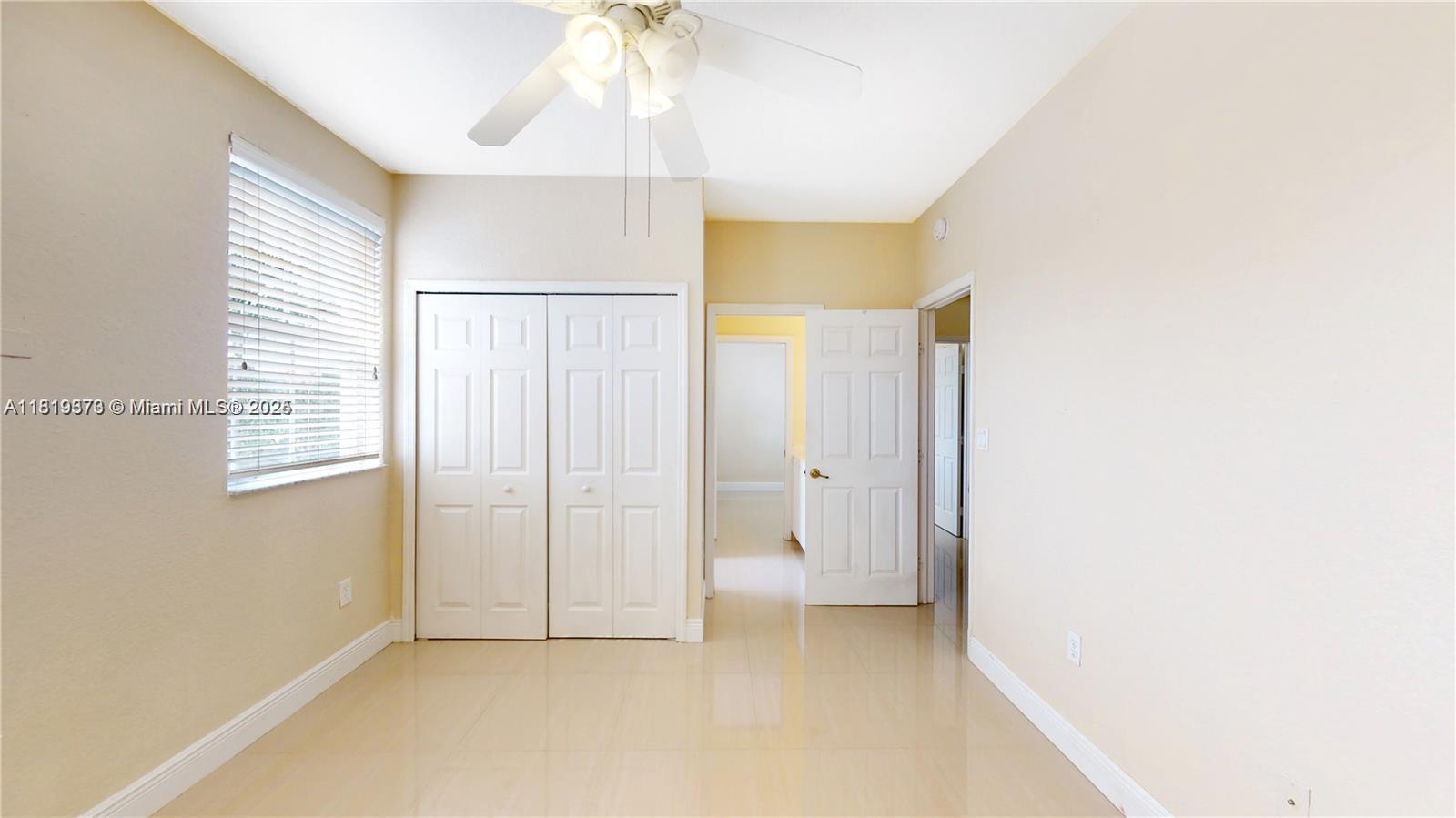 KENDALL BREEZE SOUTH - Residential