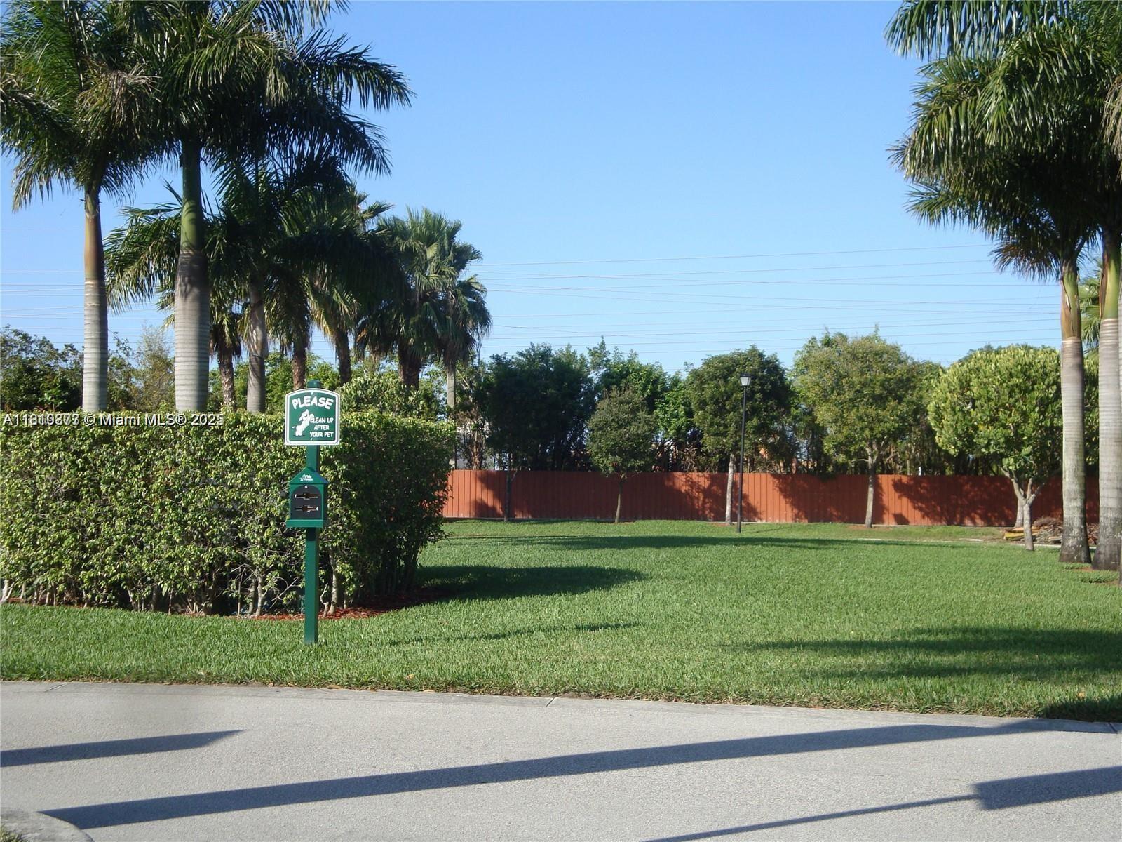 KENDALL BREEZE SOUTH - Residential