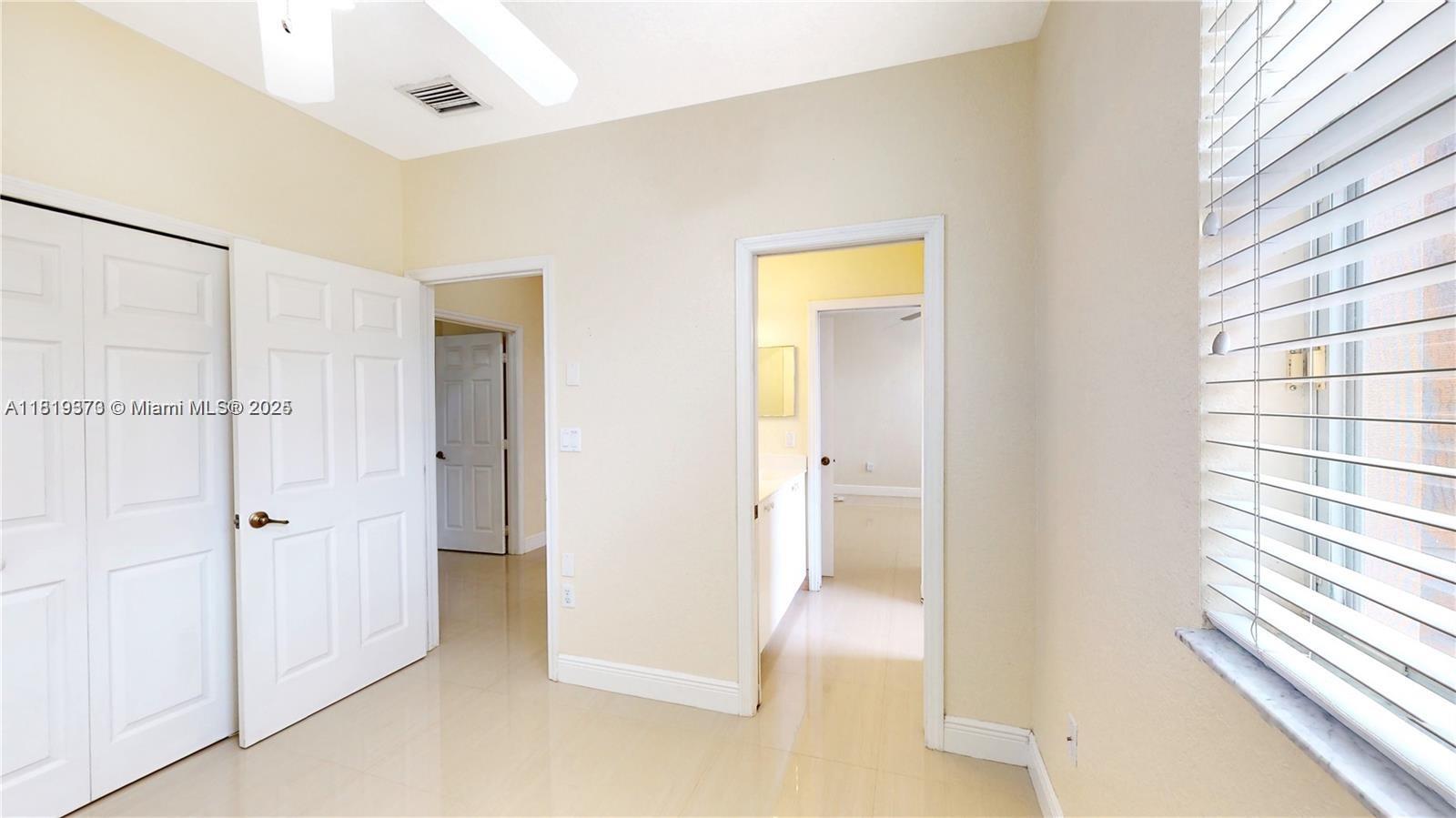 KENDALL BREEZE SOUTH - Residential