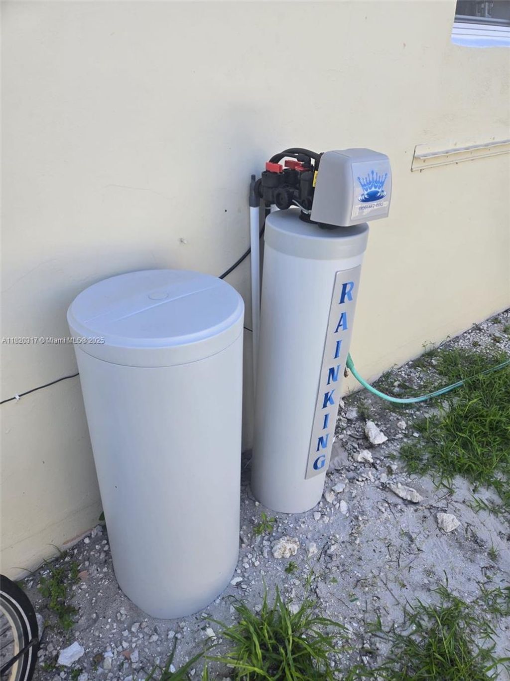 Photo of 650 NW 38th St, Deerfield Beach, FL 33064 (MLS # A11820317)