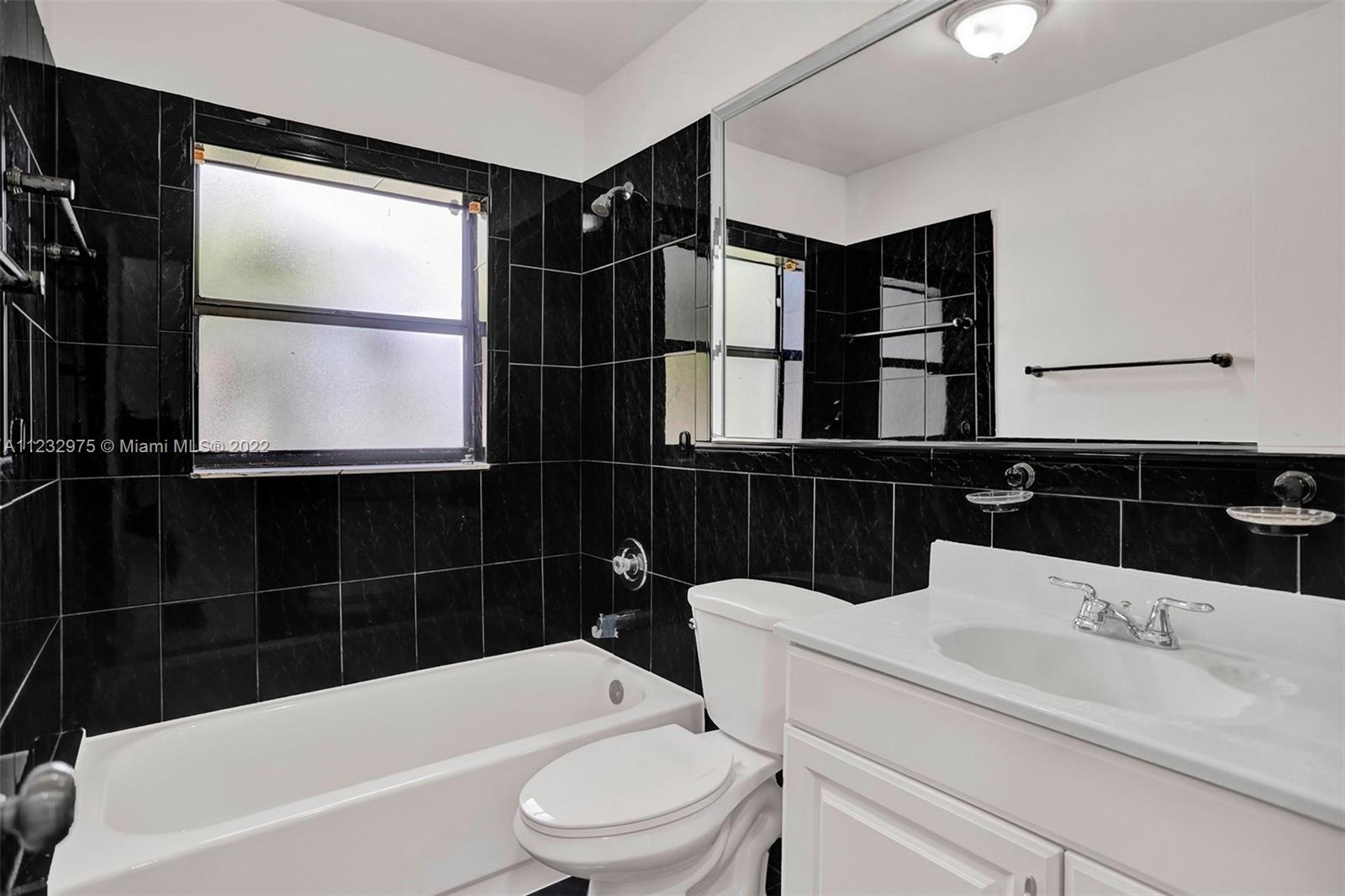 9TH ADDN TO RICHMOND HEIG - Residential