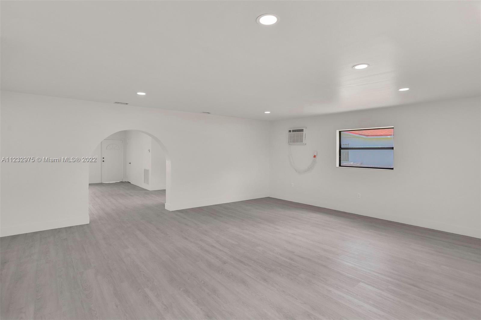 9TH ADDN TO RICHMOND HEIG - Residential