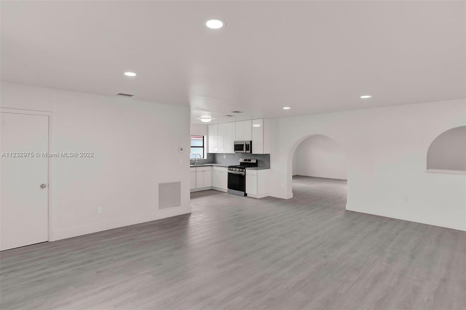 9TH ADDN TO RICHMOND HEIG - Residential