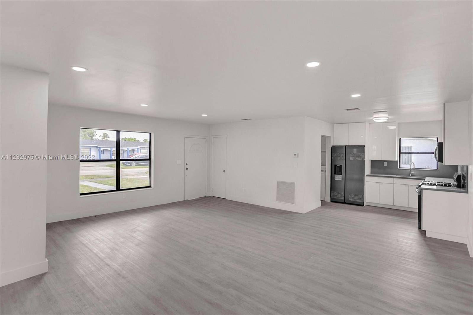 9TH ADDN TO RICHMOND HEIG - Residential