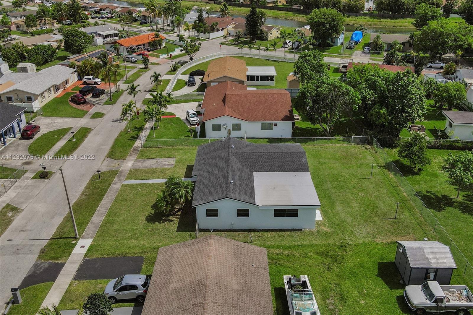 9TH ADDN TO RICHMOND HEIG - Residential